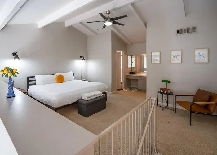 Vintage Near Old Town, Golf & Spring Training *